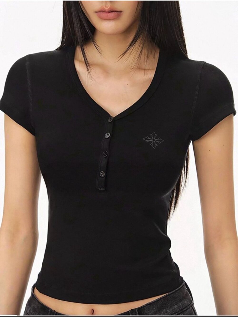 CLIMAXVISION Black V Neck Fitted Button Tee Size M